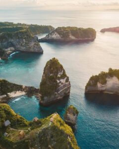 Raja Lima Nusa Penida. Photo by @kylekotajarvi