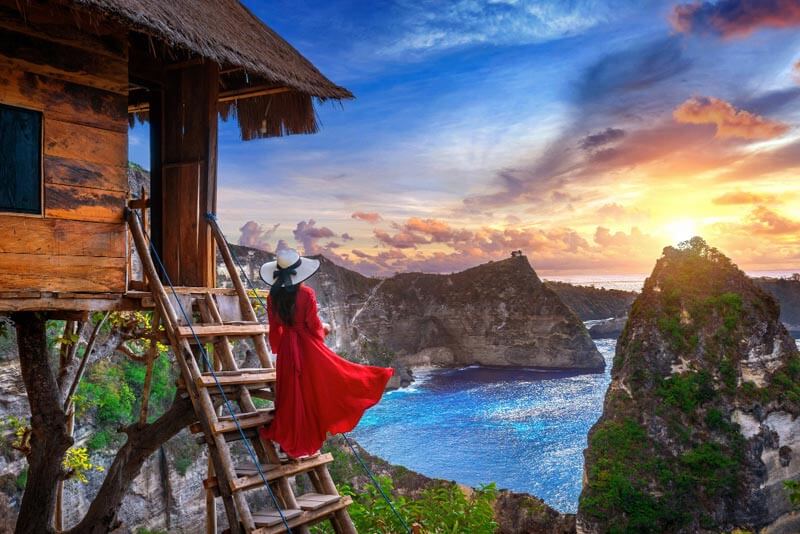 6 Tempat Menginap Di Nusa Penida Yang Sangat Direkomendasikan. Credit by Freepik