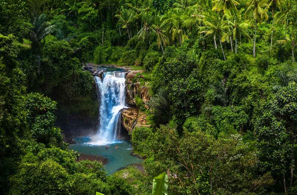 Obyek Wisata Air Terjun Tegenungan di Ubud Gianyar Bali