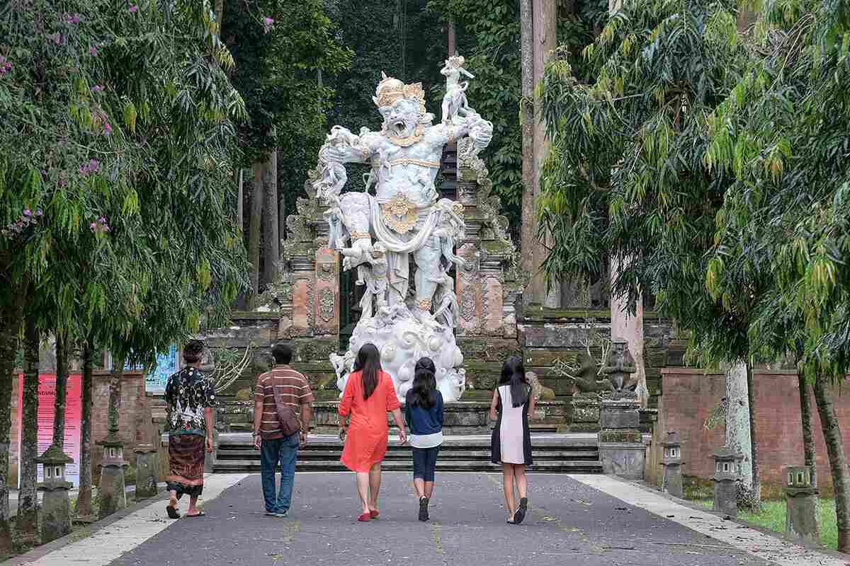 Balitripgo Obyek Wisata Sangeh Monkey Forest Abian Semal Badung Bali