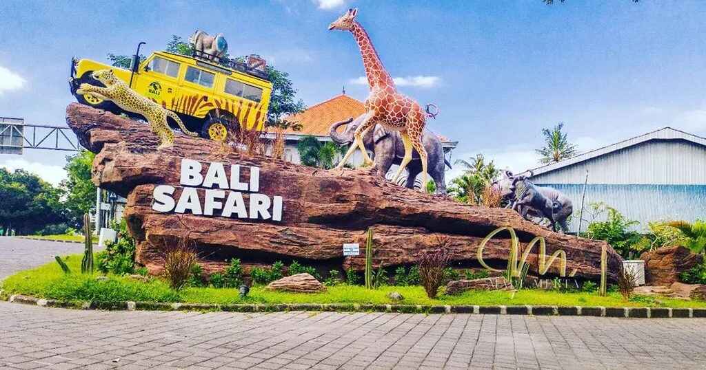 Obyek Wisata Taman Safari dan Kebun Binatang Bali Safari dan Marine Park di Kabupaten Gianyar Bali