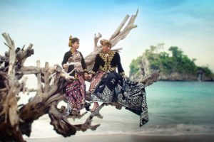 Pantai Crystal Bay Nusa Penida cocok untuk Lokasi Foto Prawedding